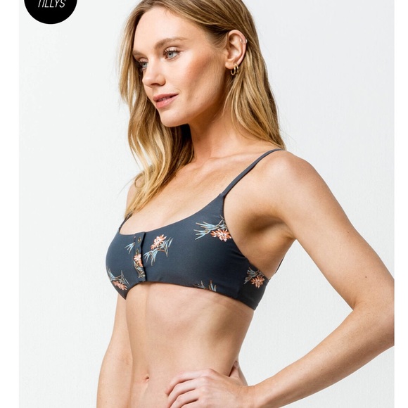 NWT O’Neill Berkeley Bikini Top - Picture 2 of 6